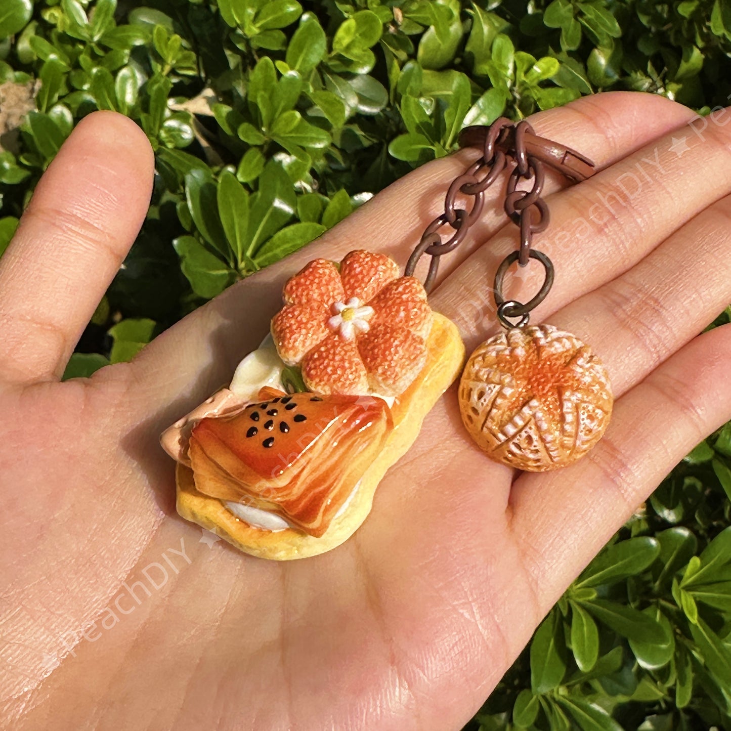 Miniature  Puff Pastry And Bread Decoden Keychain