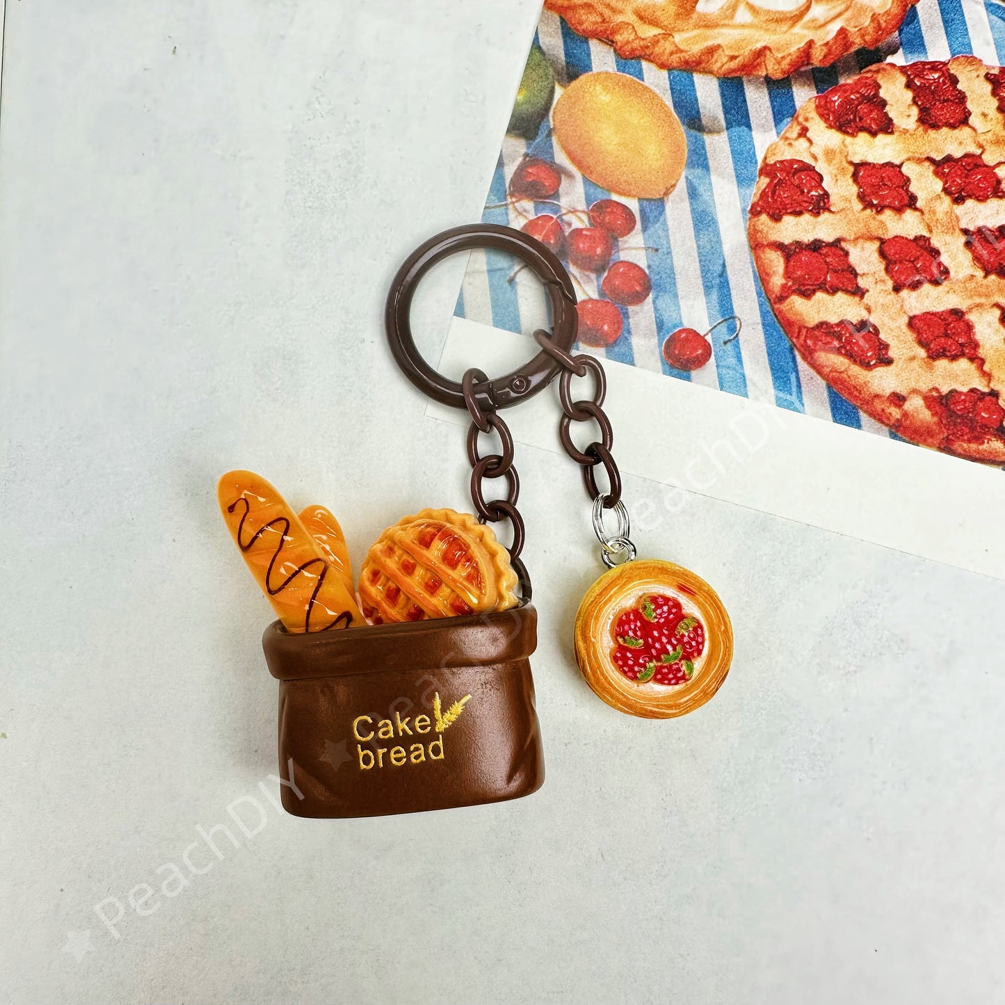 Miniature baguette basket Keychain